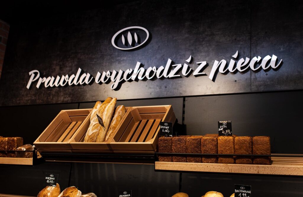 Oznakowanie piekarni Rustykalna litery podświetlane i kasetony