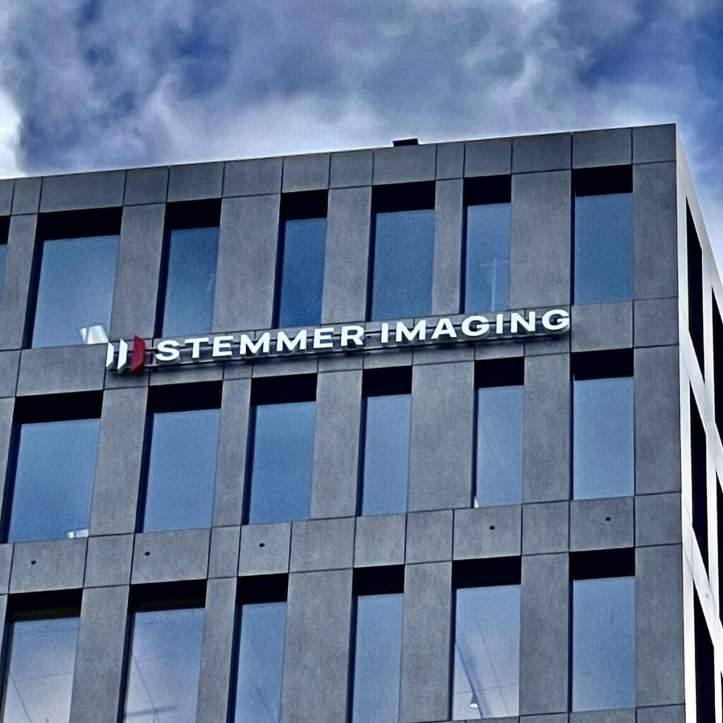 Litery przestrzenne podświetlane Stemmer Imaging