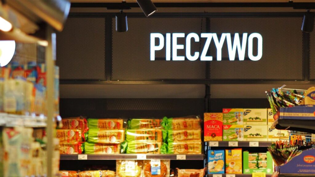Oznakowanie wewnętrzne sklepu podświetlane napisy