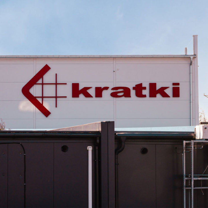 Oznakowanie hali produkcyjnej Kratki