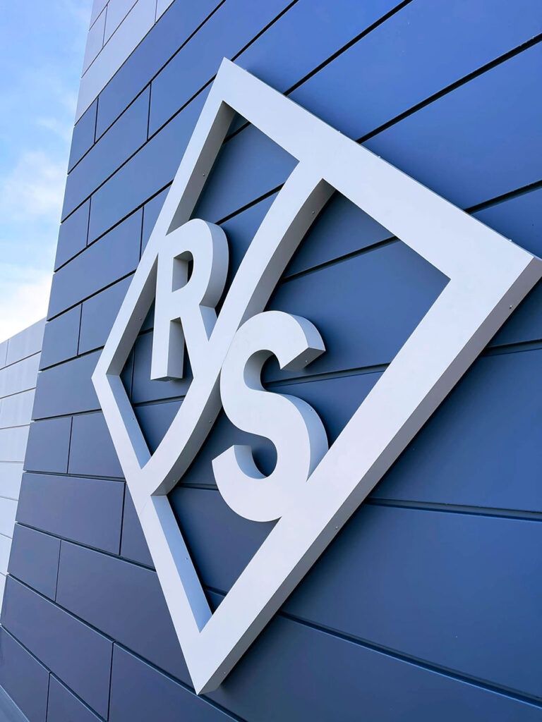 Litery przestrzenne 3D Rohde & Schwarz