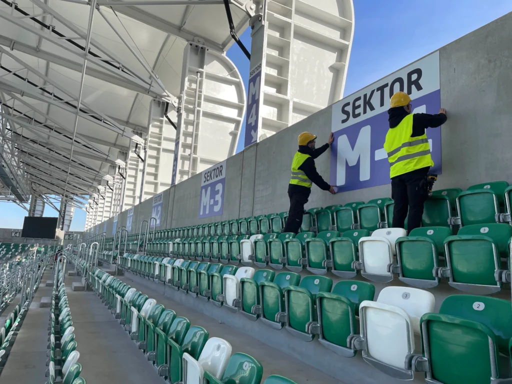 Oznakowanie kierunkowe stadionu